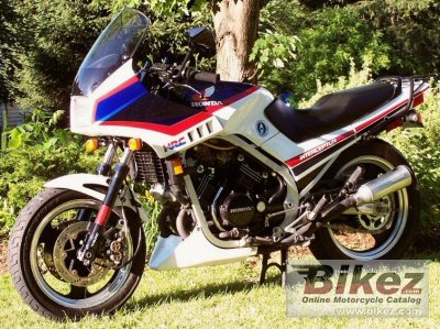 1984 Honda VF 500 F photo